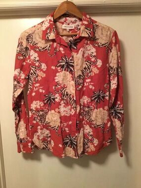 Las Surenas Red Tiger and Palm Tree Print Long Sleeve Button-Down Shirt